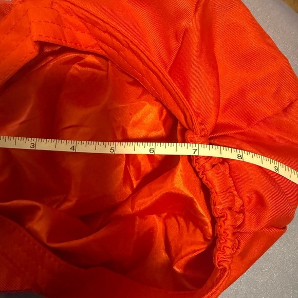 Mario Red 'M' Logo Cap - Picture 4 of 6